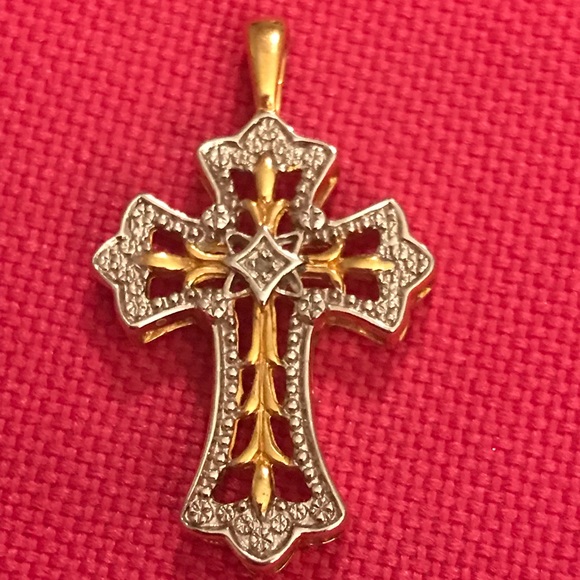 Sterling silver cross with gold overlay - Picture 1 of 2